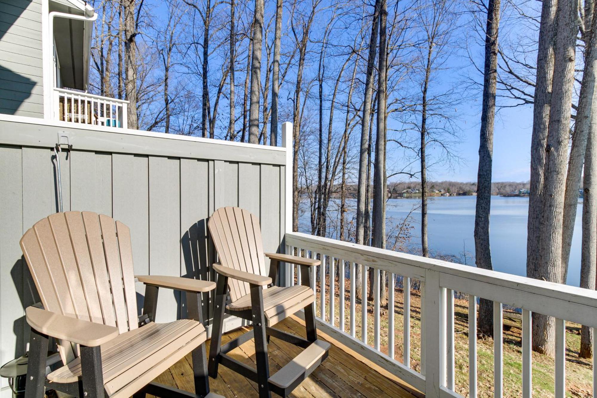 Lakefront Moneta Home With Community Boat Dock! Dış mekan fotoğraf